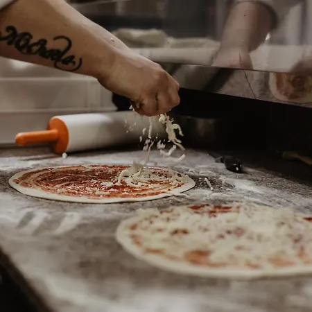 Restaurant Tauernhex ホテル ピーゼンドルフ